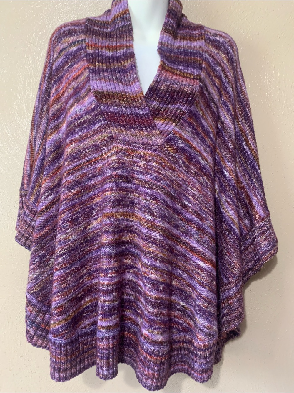 Leo & Nicole size L Purple Multicolor Knit Poncho with Shawl Collar